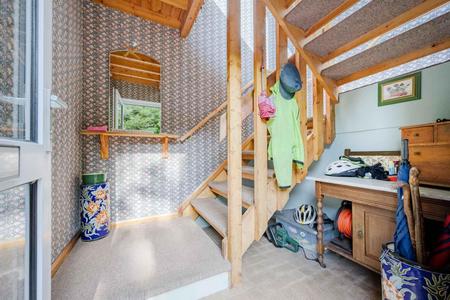 6-32B Demesne Road.jpg