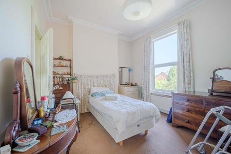 22-32B Demesne Road.jpg