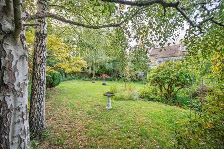 41-32B Demesne Road.jpg
