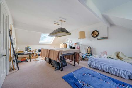 33-32B Demesne Road.jpg