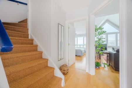 10-6 Lesley Mews.jpg