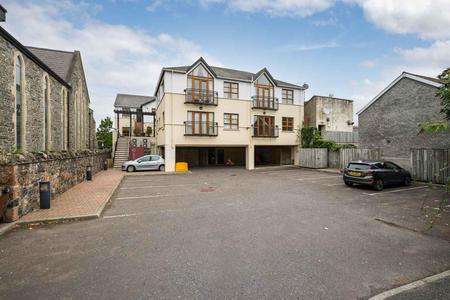28-6 Lesley Mews.jpg