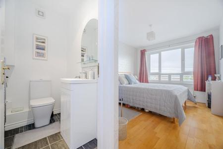 19-6 Lesley Mews.jpg