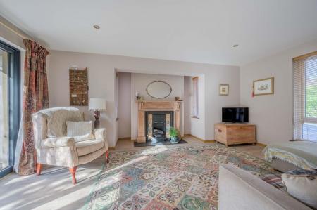 9-9 Regency Park.jpg