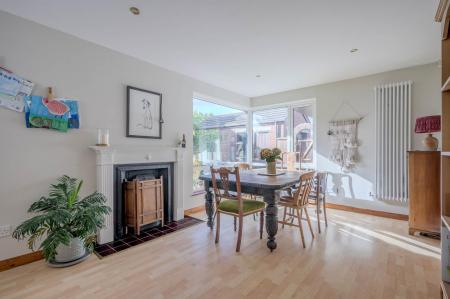 17-9 Regency Park.jpg