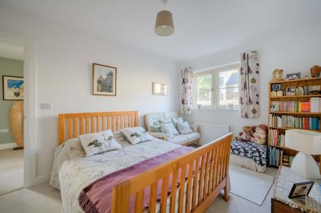 32-11 College Green.jpg