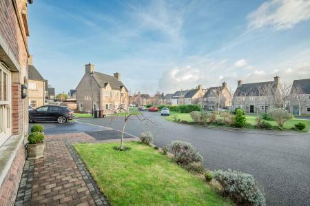 6-11 College Green.jpg