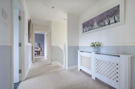 28-1 Lord Wardens Ave.jpg