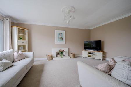 3-1 Lord Wardens Ave.jpg