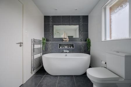 35-1 Lord Wardens Ave.jpg