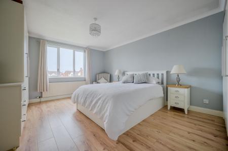 24-1 Lord Wardens Ave.jpg