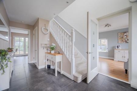 20-1 Lord Wardens Ave.jpg