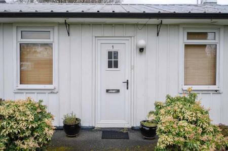 4-1 Bloomfield Place.jpg