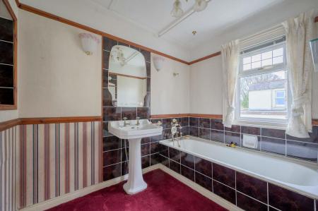 52-80 Bryansburn Rd.jpg