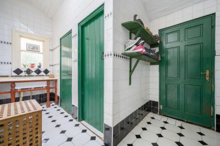 32-80 Bryansburn Rd.jpg