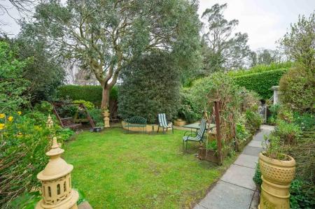 56-80 Bryansburn Rd.jpg