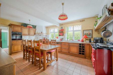 19-80 Bryansburn Rd.jpg