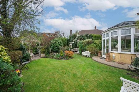 5-80 Bryansburn Rd.jpg