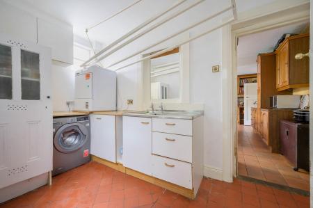 31-80 Bryansburn Rd.jpg