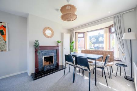 6-119 Towerview Cres.jpg