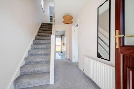 3-119 Towerview Cres.jpg