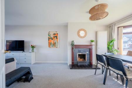 5-119 Towerview Cres.jpg