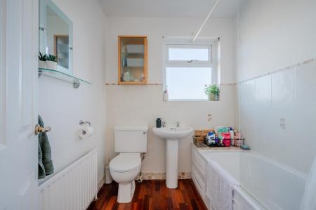 19-119 Towerview Cres.jpg