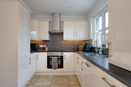21 Abbington Manor-8.jpg