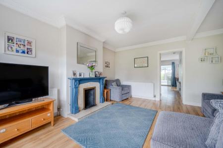6-35 Innisfayle Drive.jpg