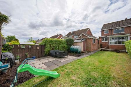 25-35 Innisfayle Drive.jpg
