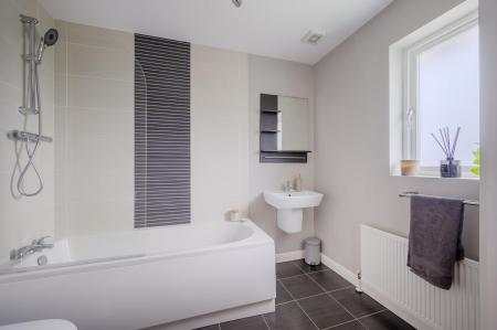 27-19 Shaftsbury Park.jpg