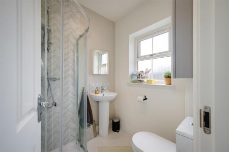 54 Helens Wood Way-21.jpg