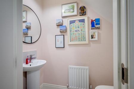 54 Helens Wood Way-15.jpg