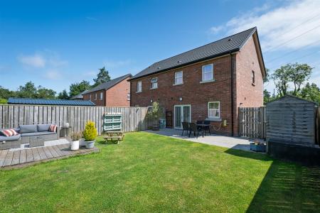 54 Helens Wood Way-4.jpg
