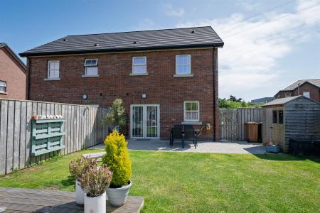 54 Helens Wood Way-8.jpg