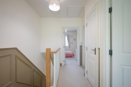 54 Helens Wood Way-18.jpg