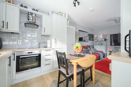 15-20 Loy Court.jpg