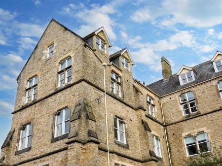 Apartment 22-main1.JPG