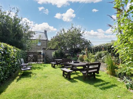 The Four Alls Inn - Garden.JPG