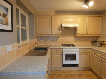 19 Cookson Way - kitchen.JPG