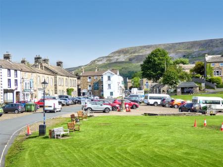 Flat 2, TLI- view2.JPG