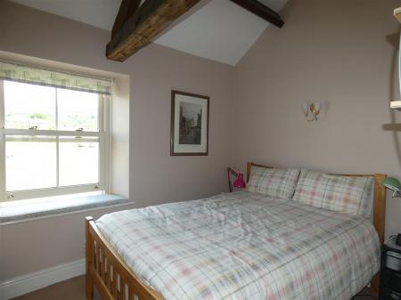 Flat 2, TLI- Bedroom.JPG