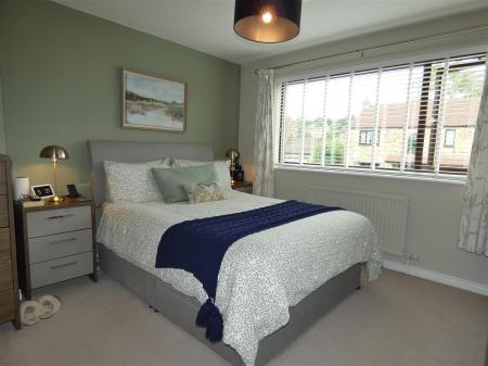 7 St Trinians- Bedroom1.JPG