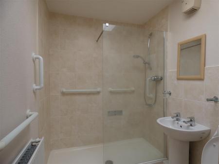 Dilton Cottage- shower room.JPG