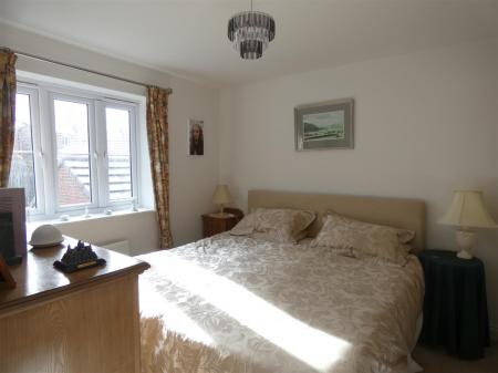 15 Ash Tree Drive - Bed 2.JPG