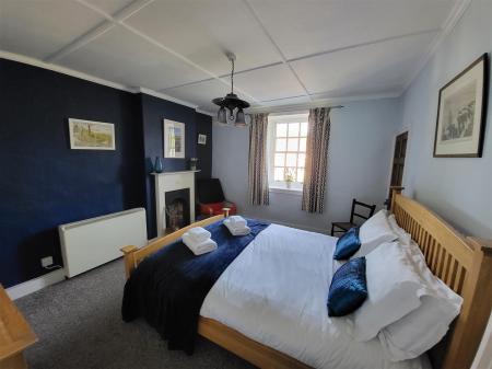 MasterBedroom2.jpg