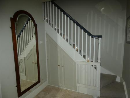 Gilling Lodge - hall.JPG