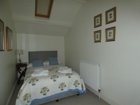 Gilling Lodge - bedroom 1 angle 2.JPG