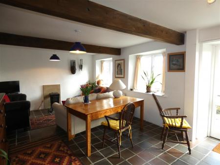 East Brocca Bank - Living 2.JPG