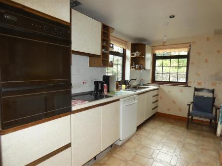The Old Blacksmiths shop - kitchen 2.JPG